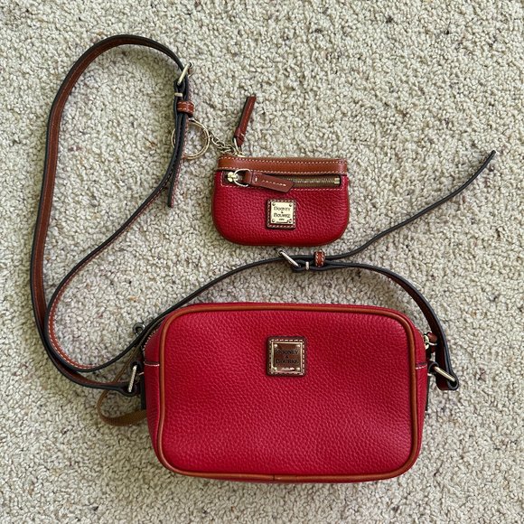 Dooney & Bourke Handbags - WOMEN'S DOONEY & BOURKE RED PEBBLE CAMERA CROSSBODY SHOULDER BAG & COIN PURSE